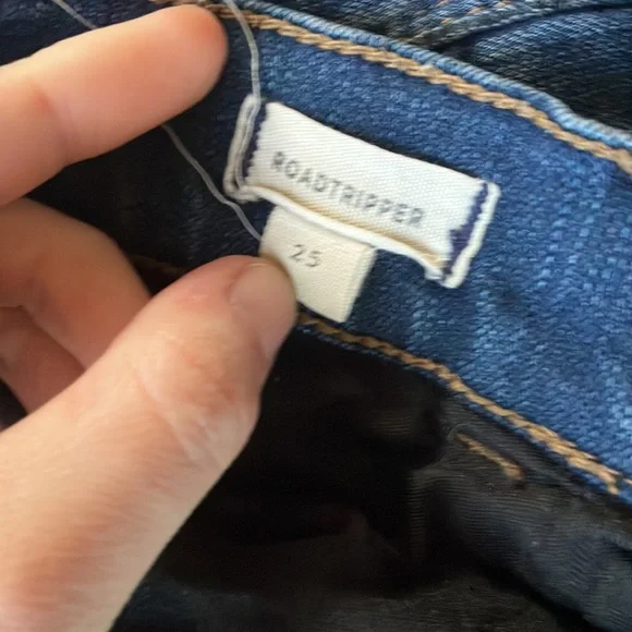 Madewell Roadtripper Skinny Jeans - Picture 3 of 4